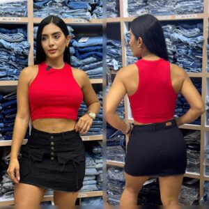 Falda cargo de botones tela strech tono negro